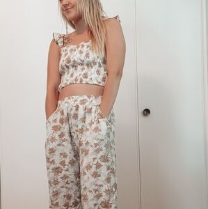 2 piece floral set, size small